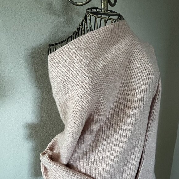 NWT Treasure & Bond Super Soft Off The Shoulder Relaxed Fit Sweater Size S - Picture 5 of 9